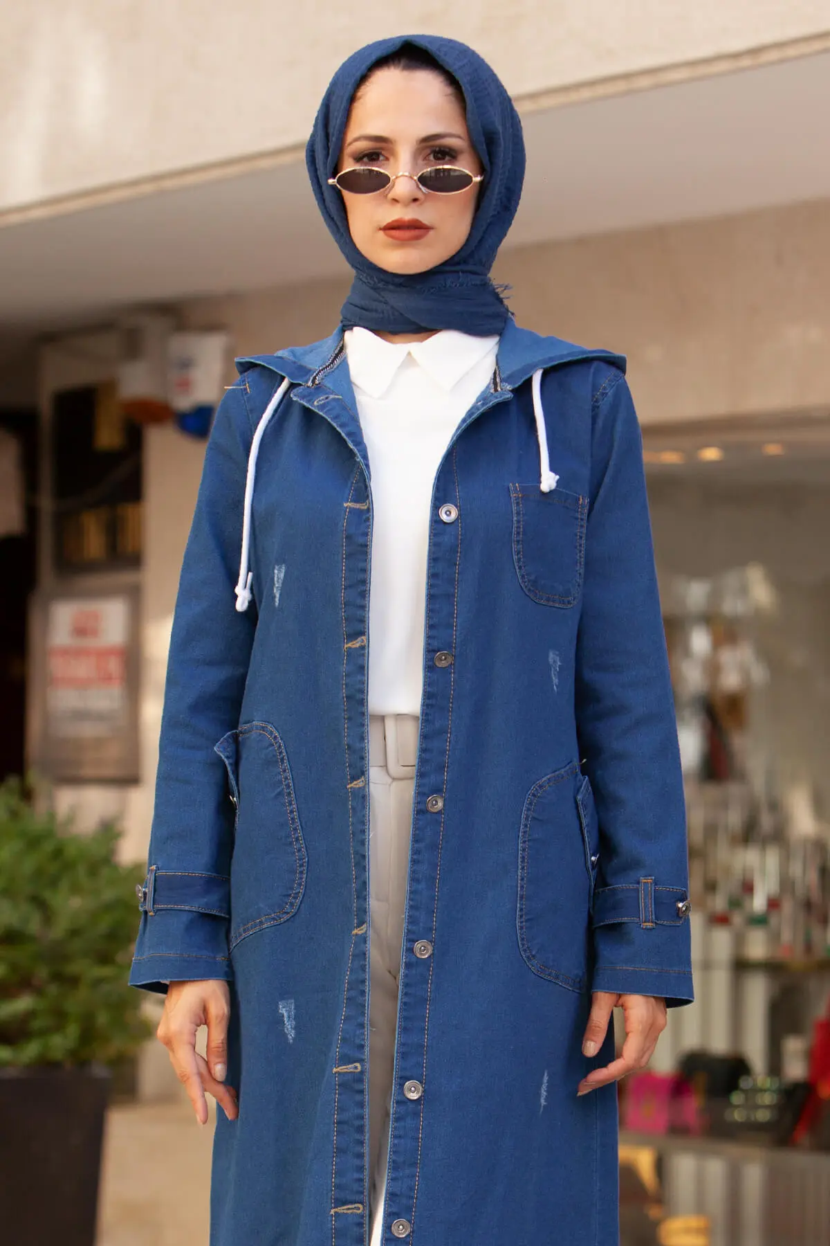 Fashion New Outwear-detail