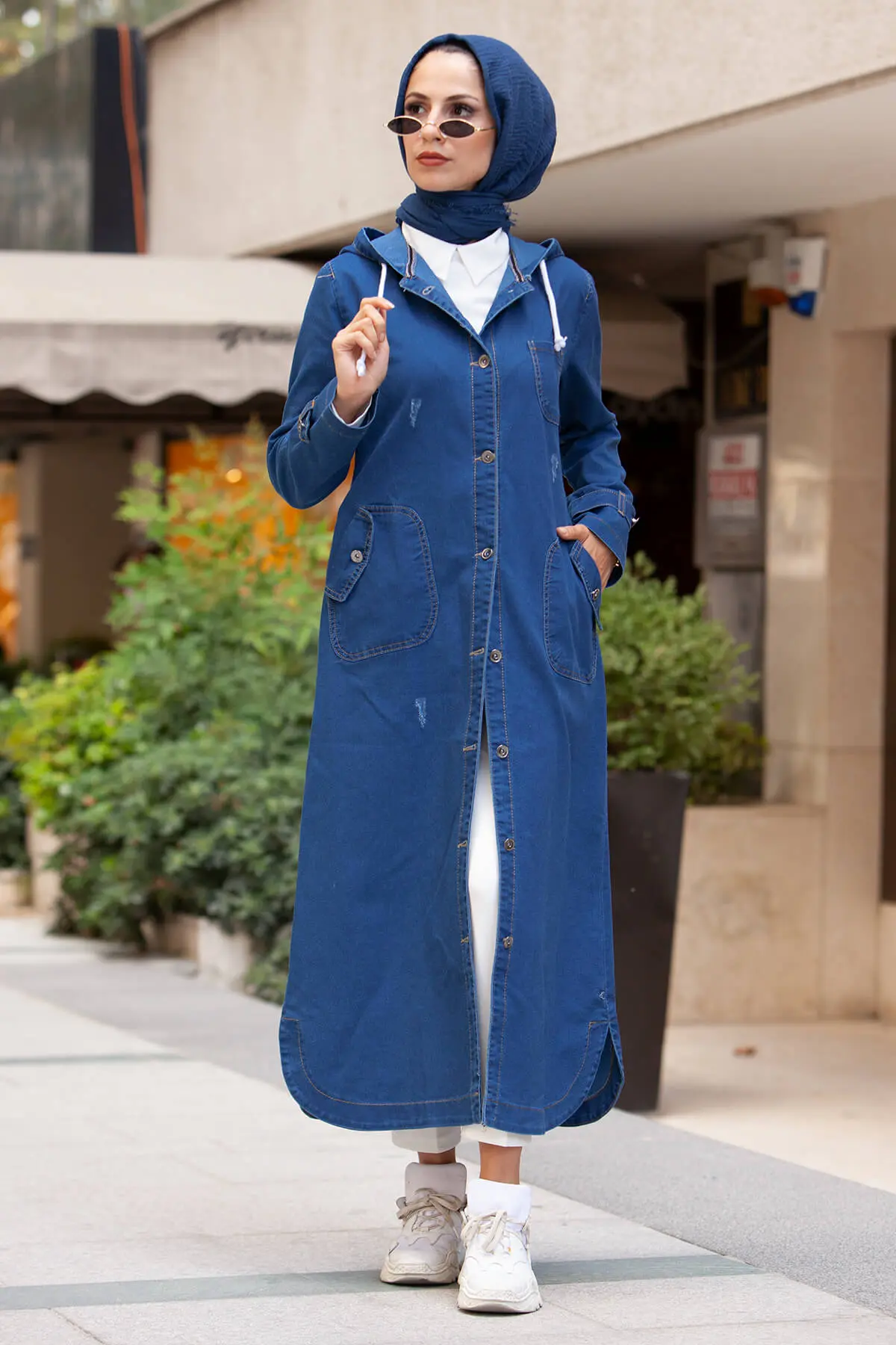 Fashion New Outwear-detail