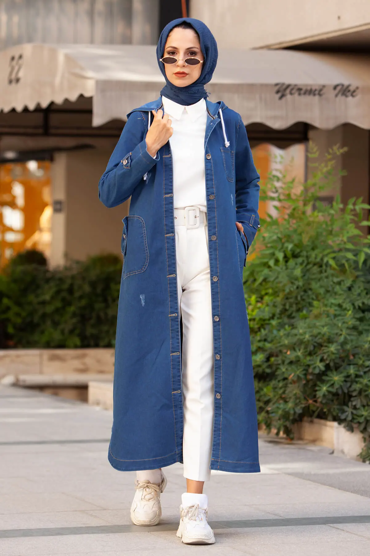 Fashion New Outwear-detail