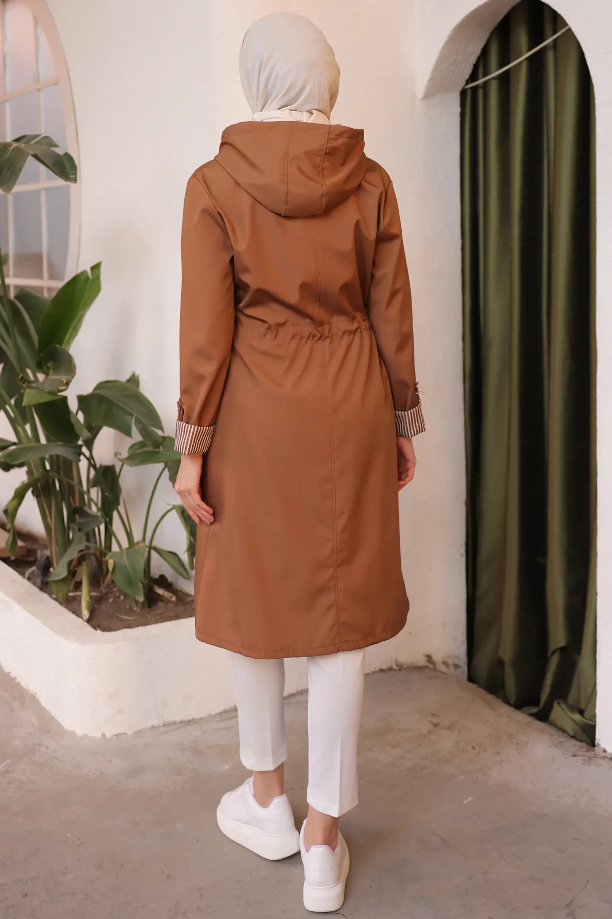 Fashion New Outwear-detail