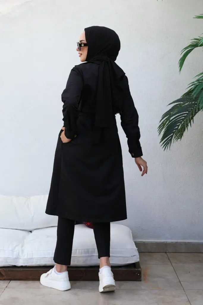 Fashion New Outwear-detail