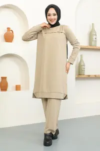 Metal Detailed Sports Suit