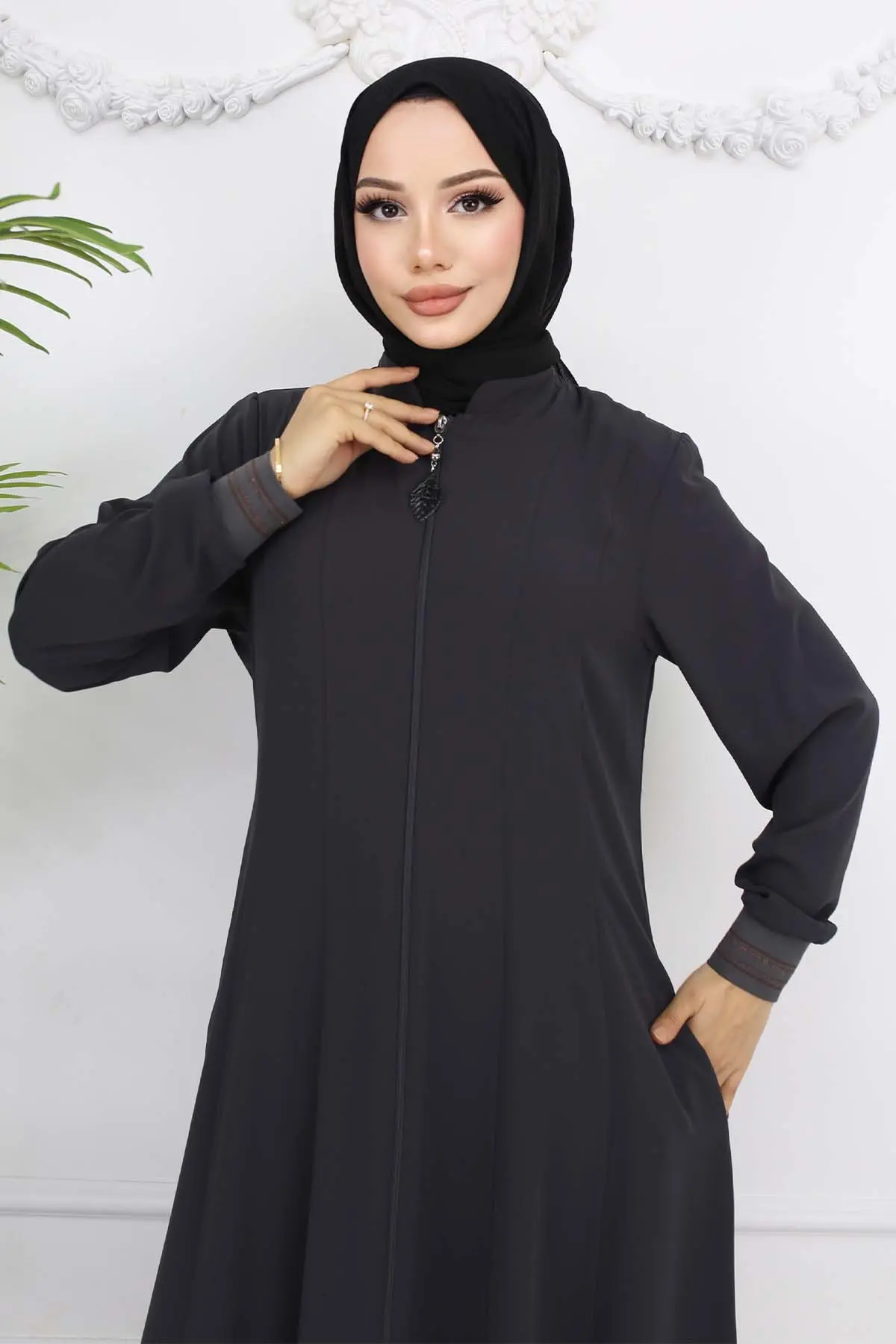 Mevlana Abaya With Elastic Sleeves-detail