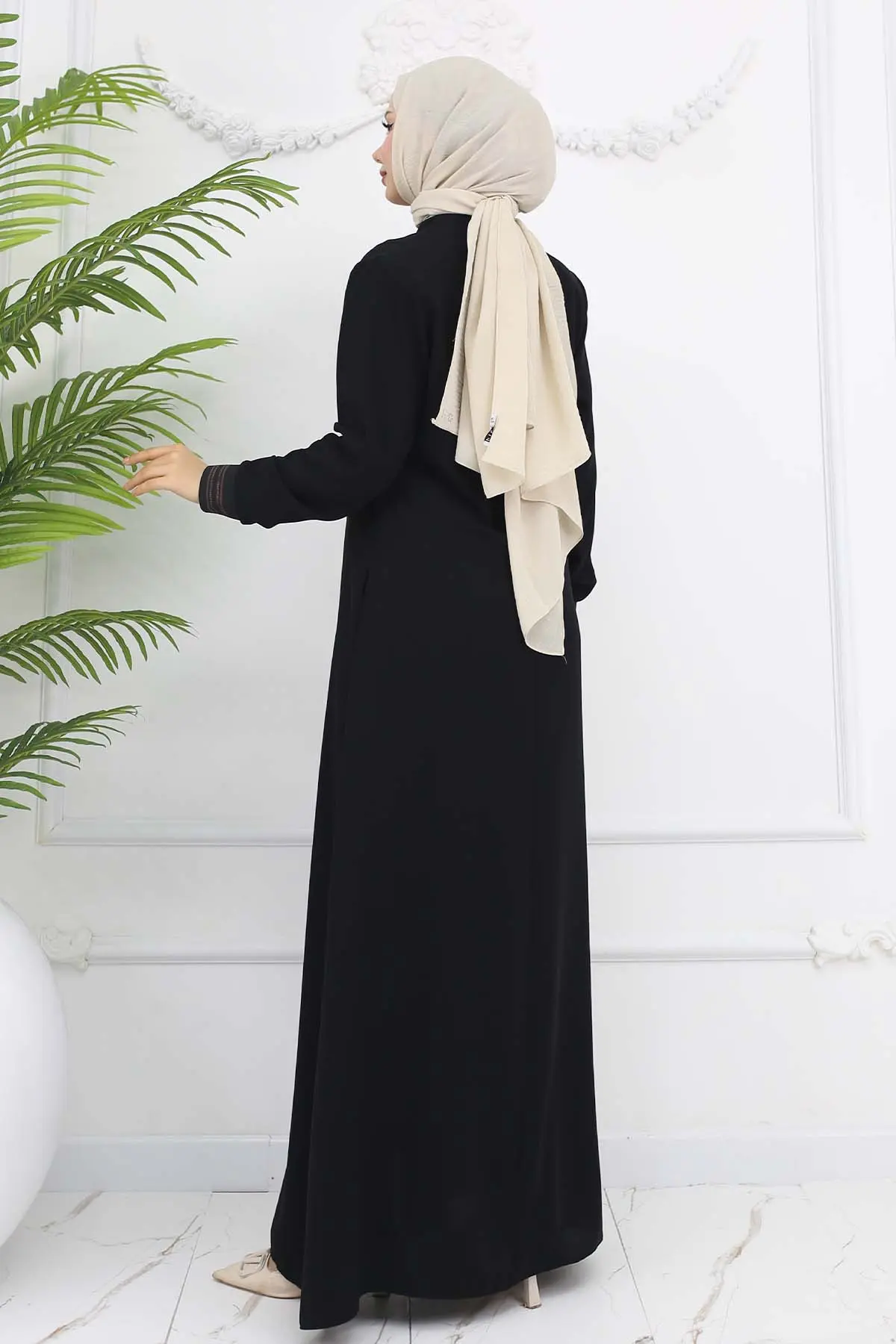 Mevlana Abaya With Elastic Sleeves-detail