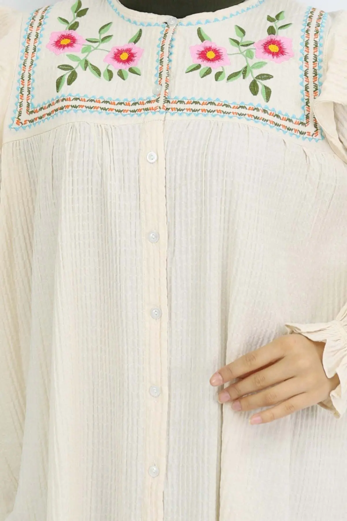 Nakış Detaylı Gömlek Krem 2269-detail