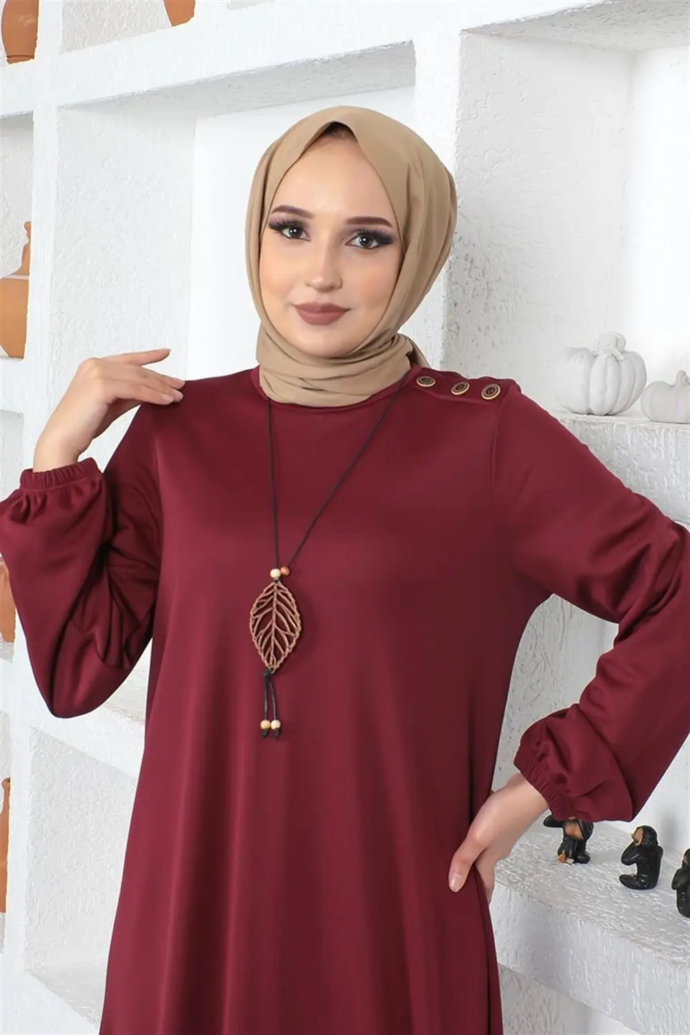 Necklace Crew Neck Hijab Dress-detail