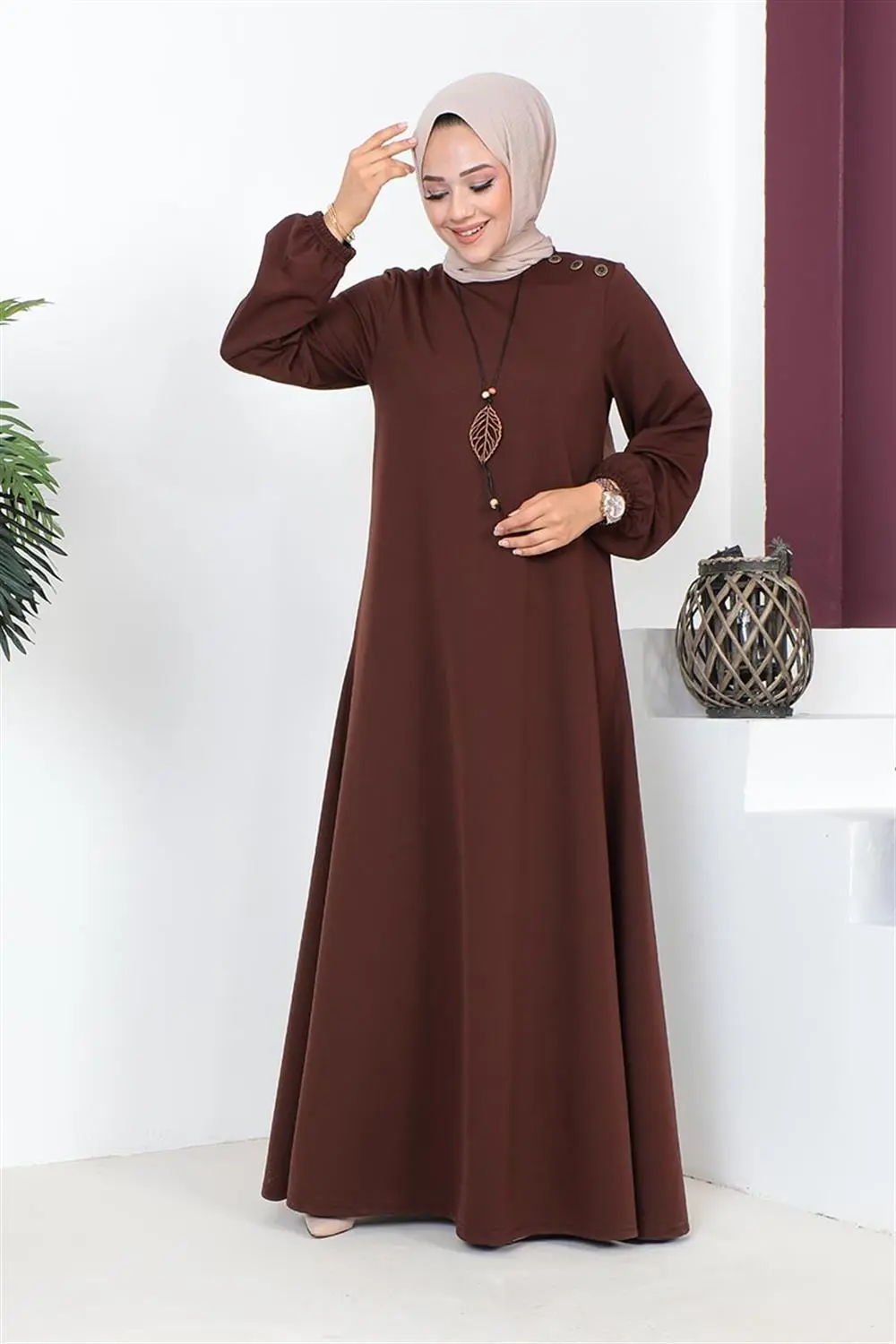 Necklace Crew Neck Hijab Dress-detail