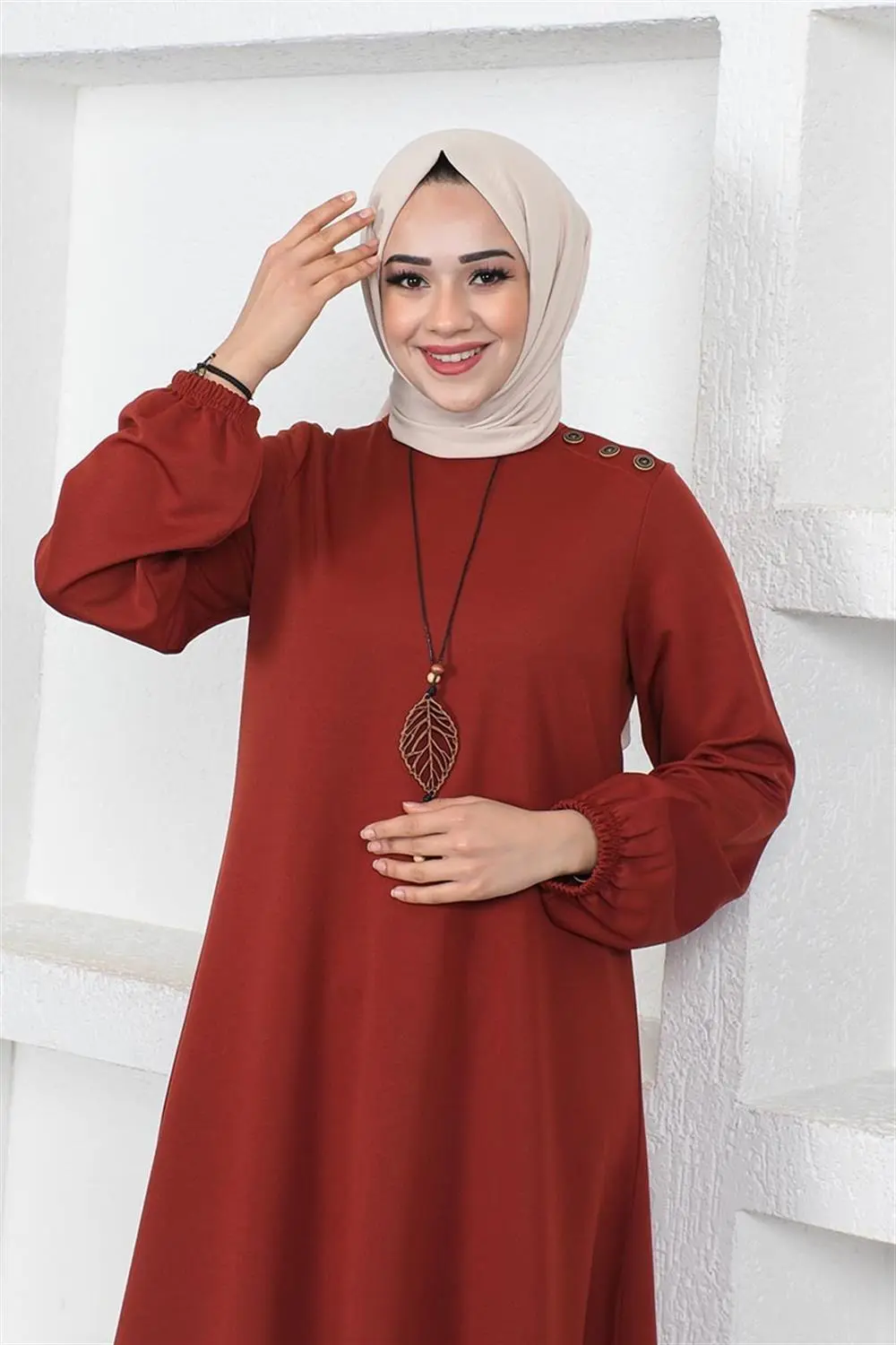 Necklace Crew Neck Hijab Dress-detail