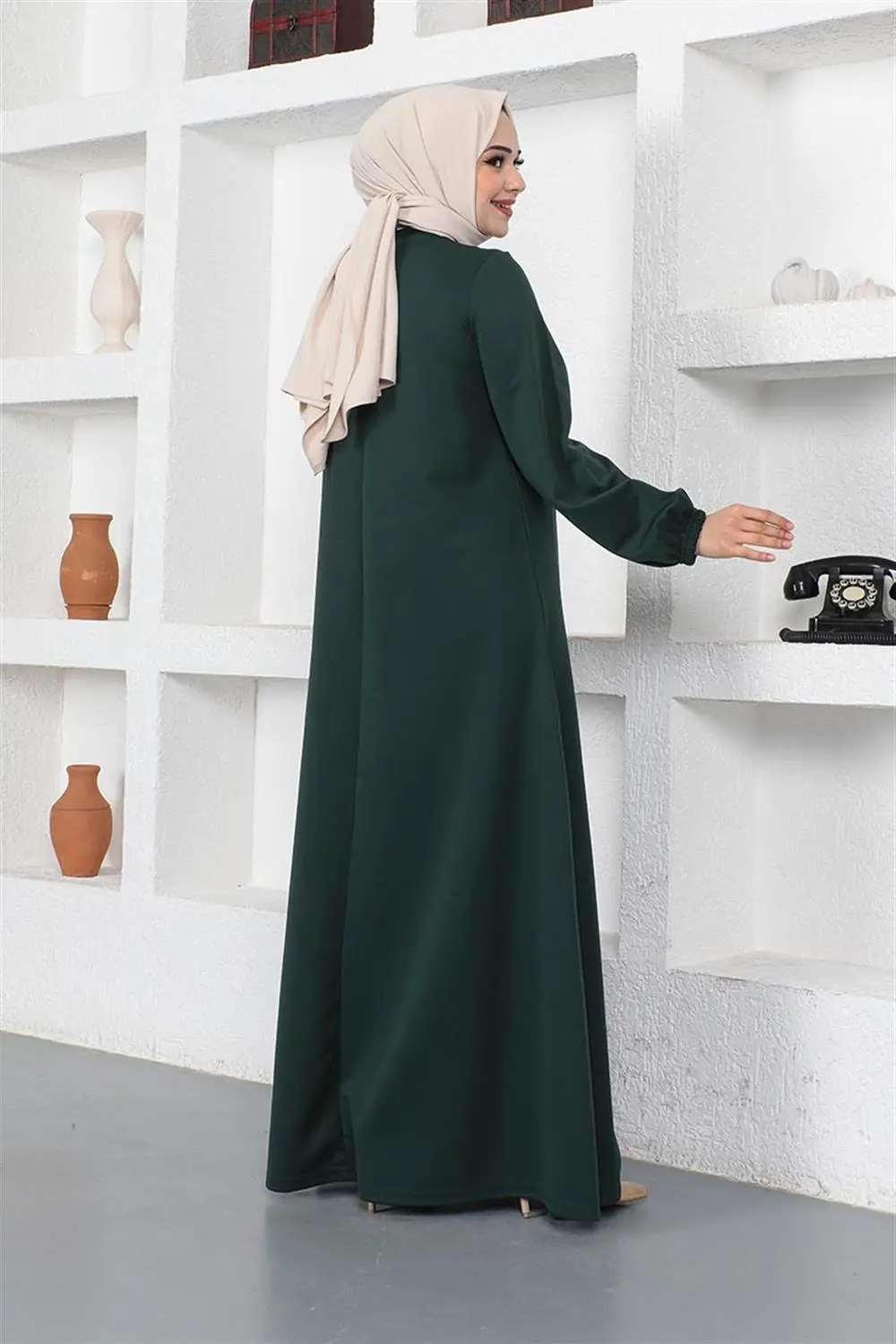 Necklace Crew Neck Hijab Dress-detail