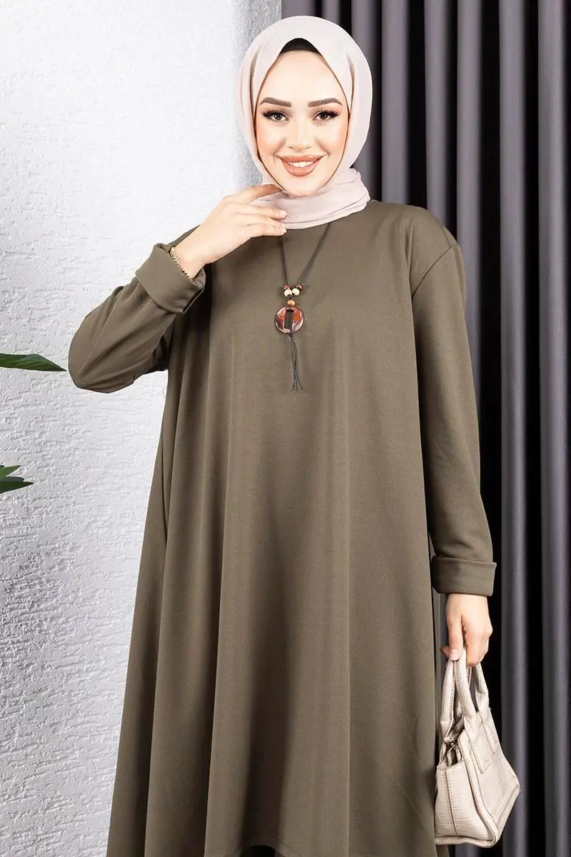 Necklace Slit Detailed Set-detail