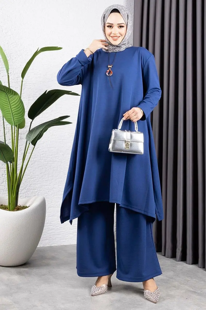 Necklace Slit Detailed Set-detail