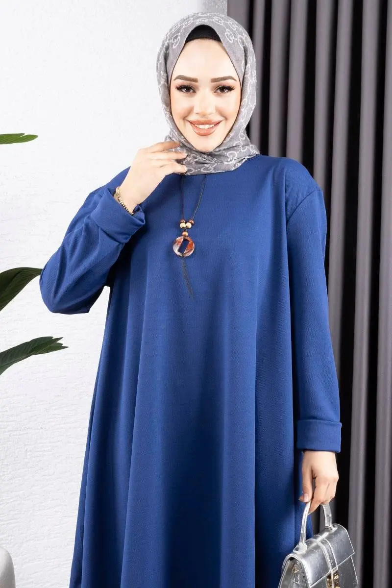 Necklace Slit Detailed Set-detail