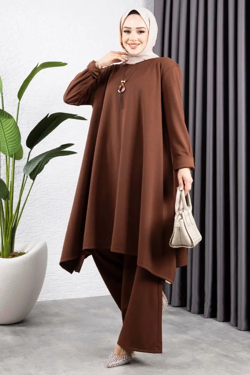 Necklace Slit Detailed Set-detail