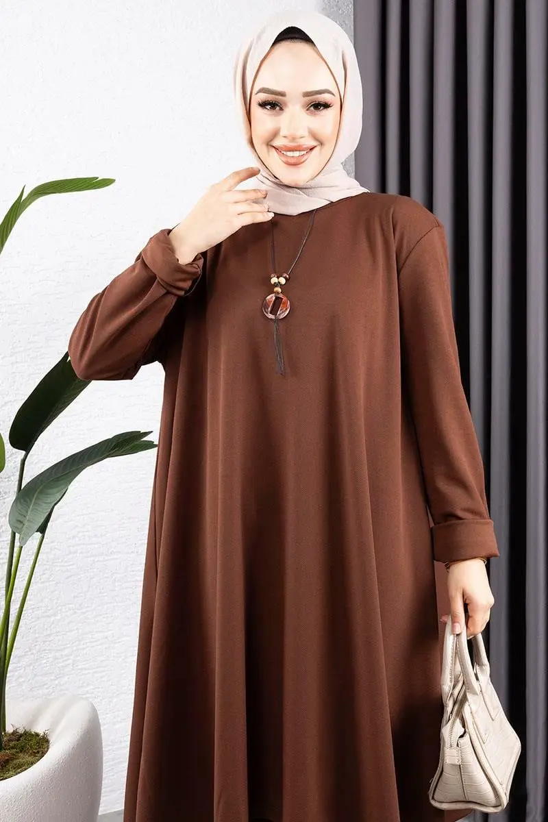 Necklace Slit Detailed Set-detail