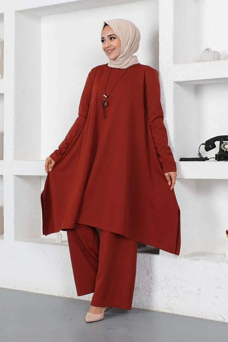 Necklace Slit Detailed Set-detail