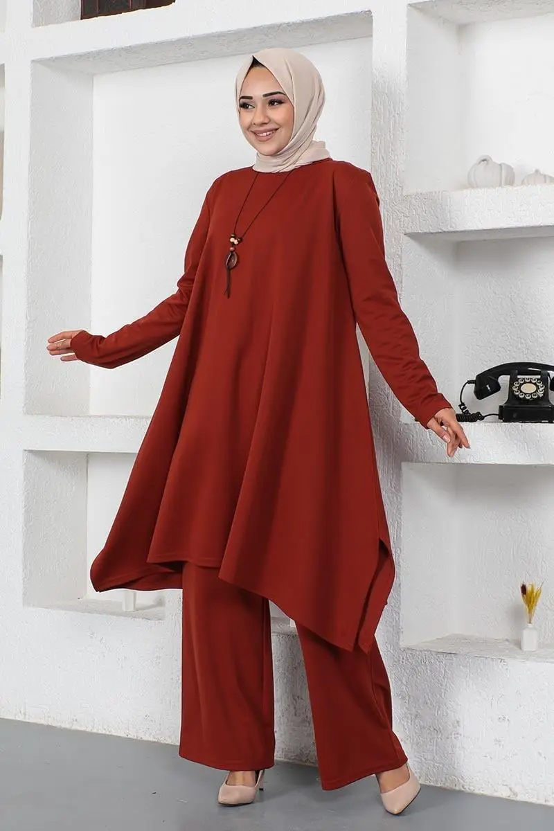 Necklace Slit Detailed Set-detail