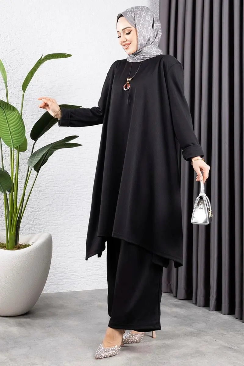 Necklace Slit Detailed Set-detail