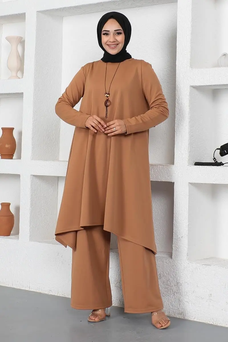 Necklace Slit Detailed Set-detail