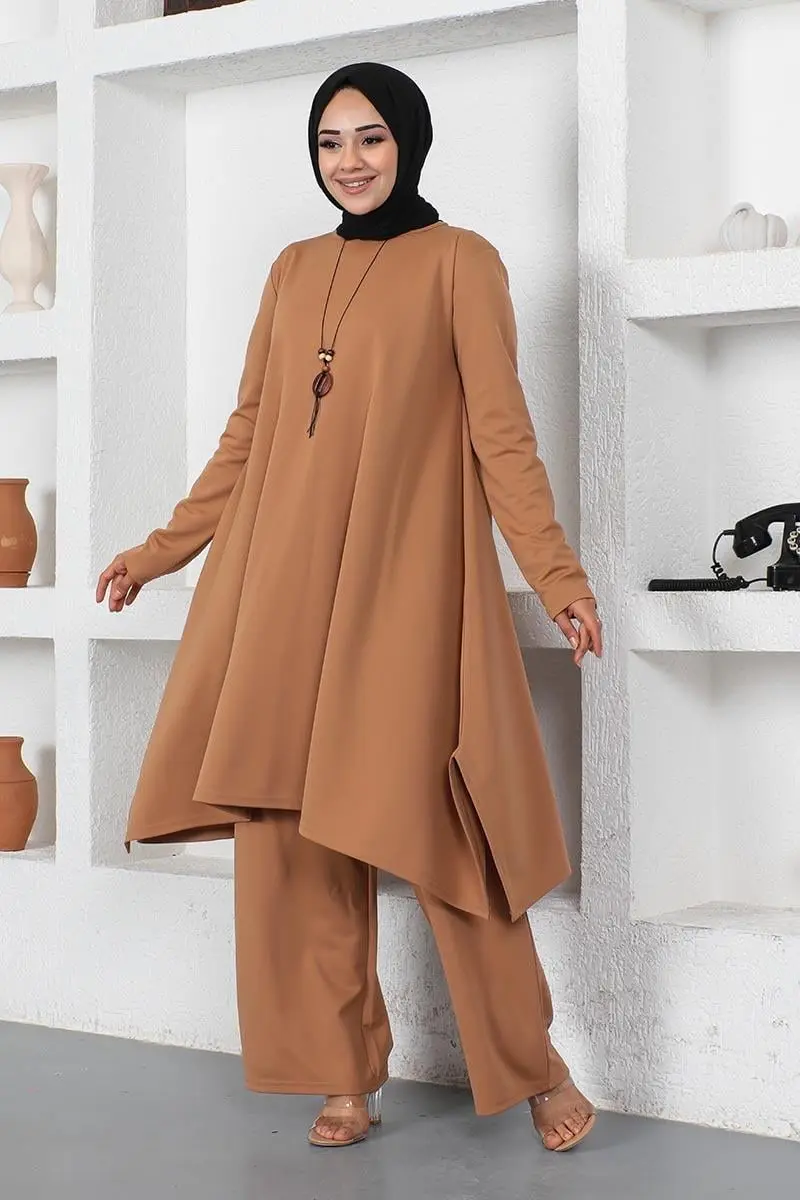 Necklace Slit Detailed Set-detail