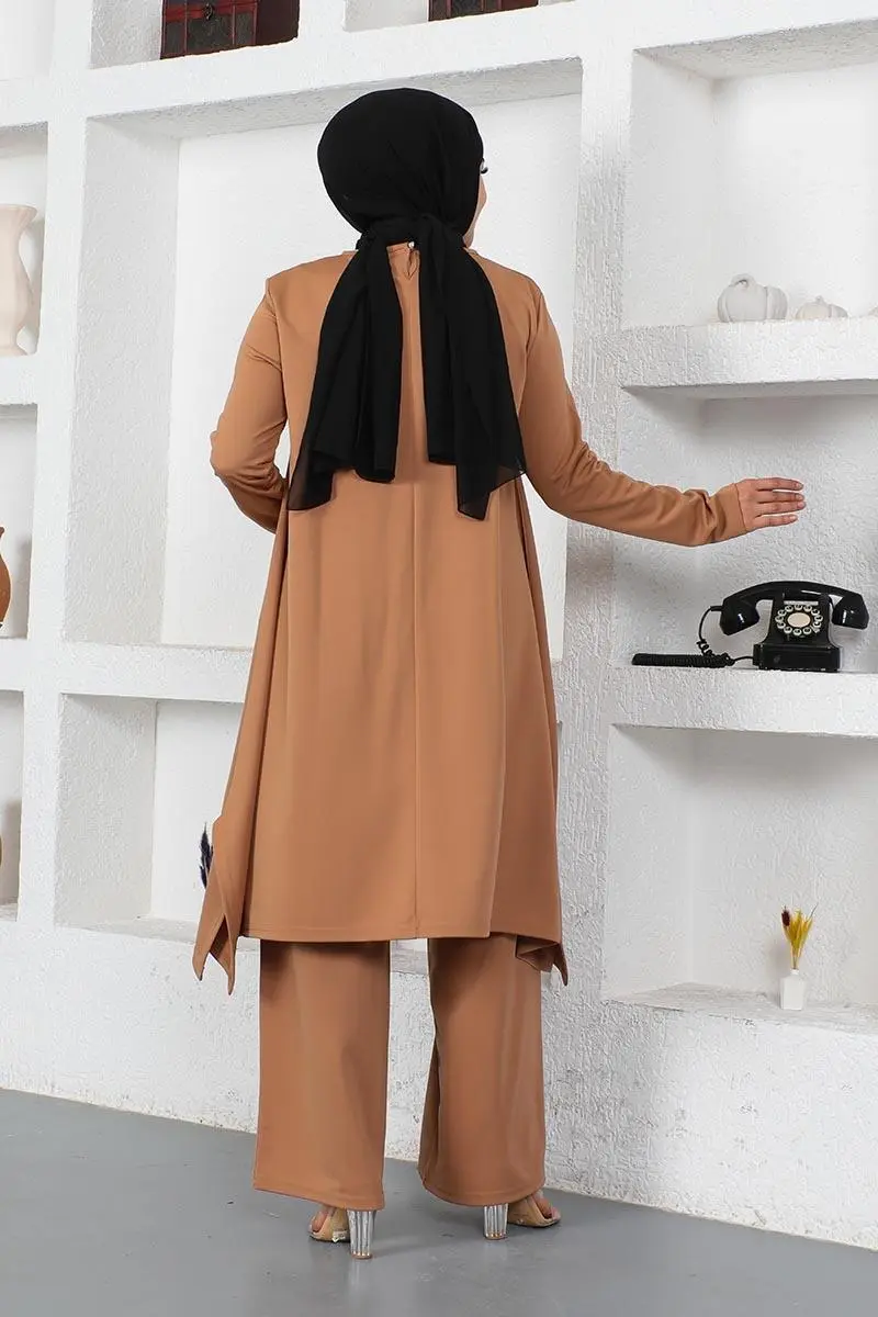 Necklace Slit Detailed Set-detail