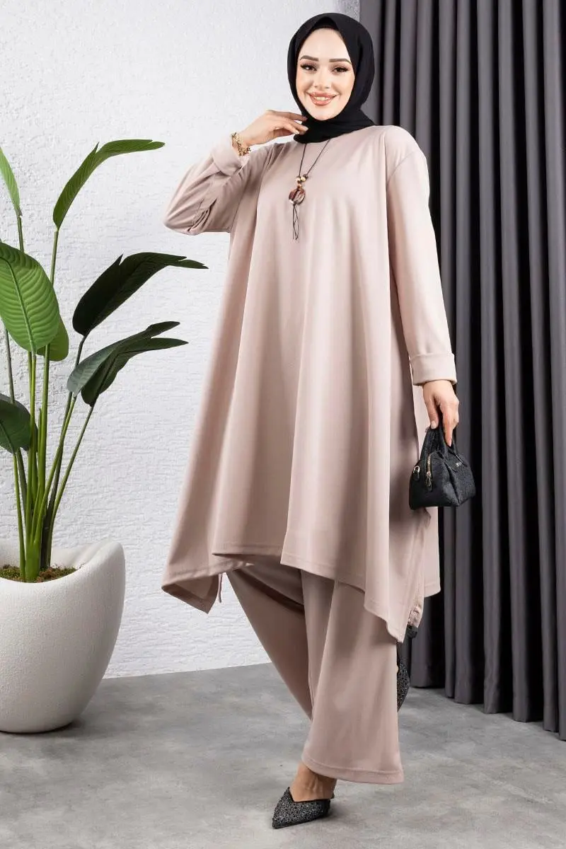 Necklace Slit Detailed Set-detail