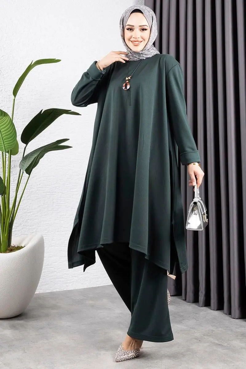 Necklace Slit Detailed Set-detail