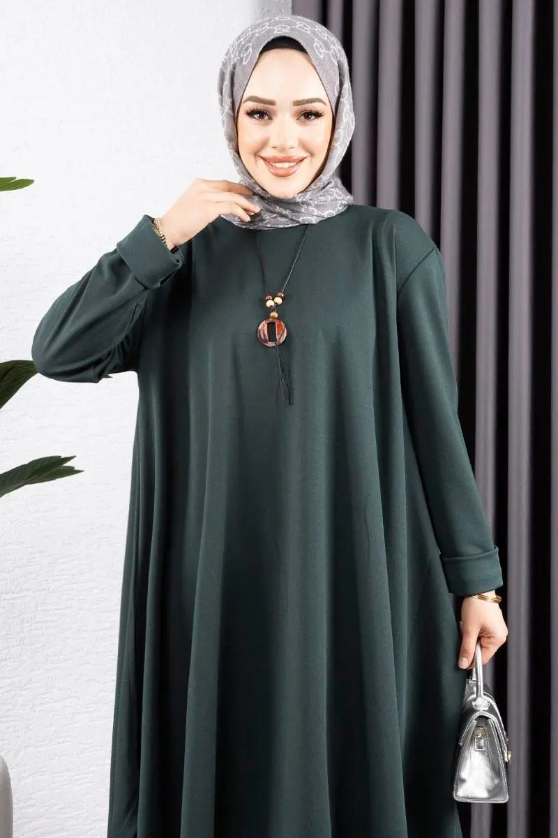 Necklace Slit Detailed Set-detail