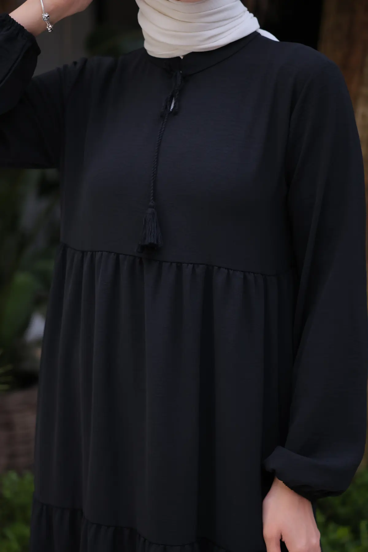 New Long Black Dress-detail