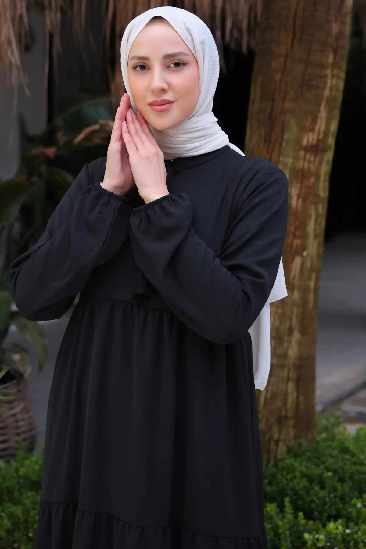 New Long Black Dress-detail