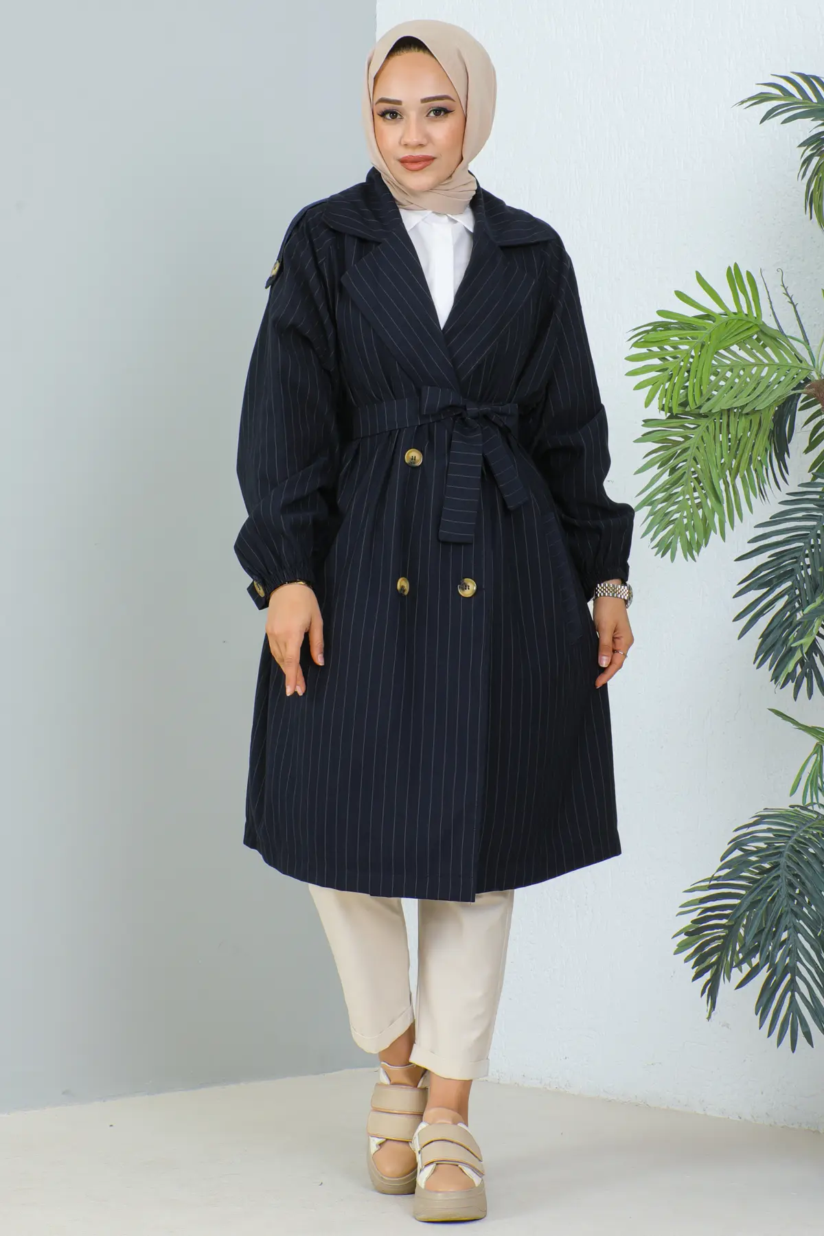 New Trench Coat-detail