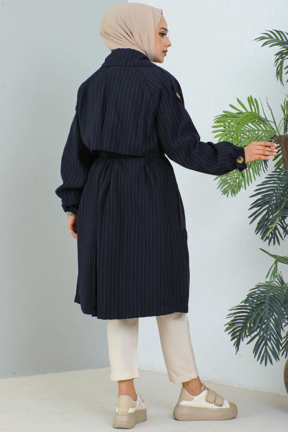 New Trench Coat-detail