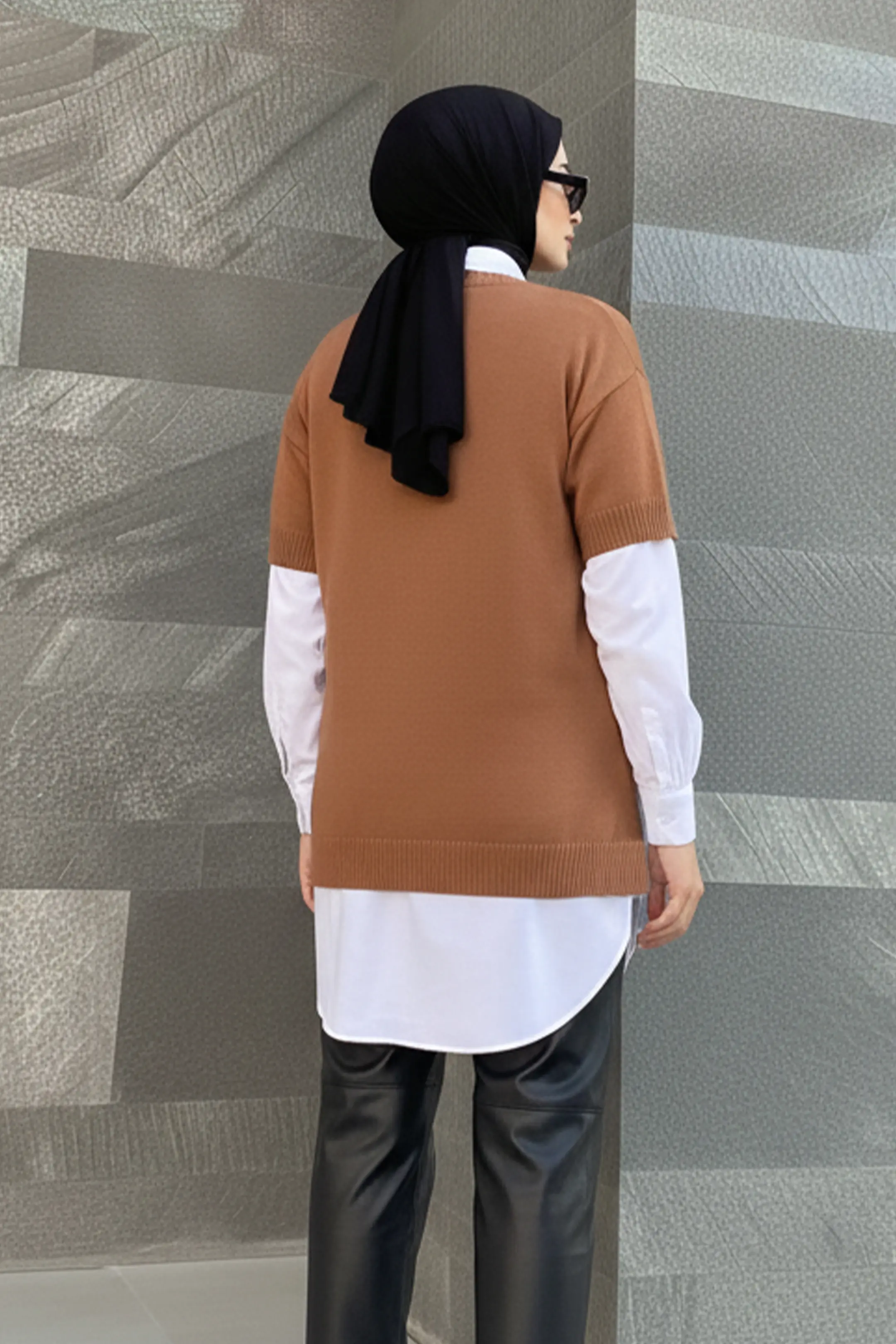 Oversized Ribbed Knit Sweater-detail