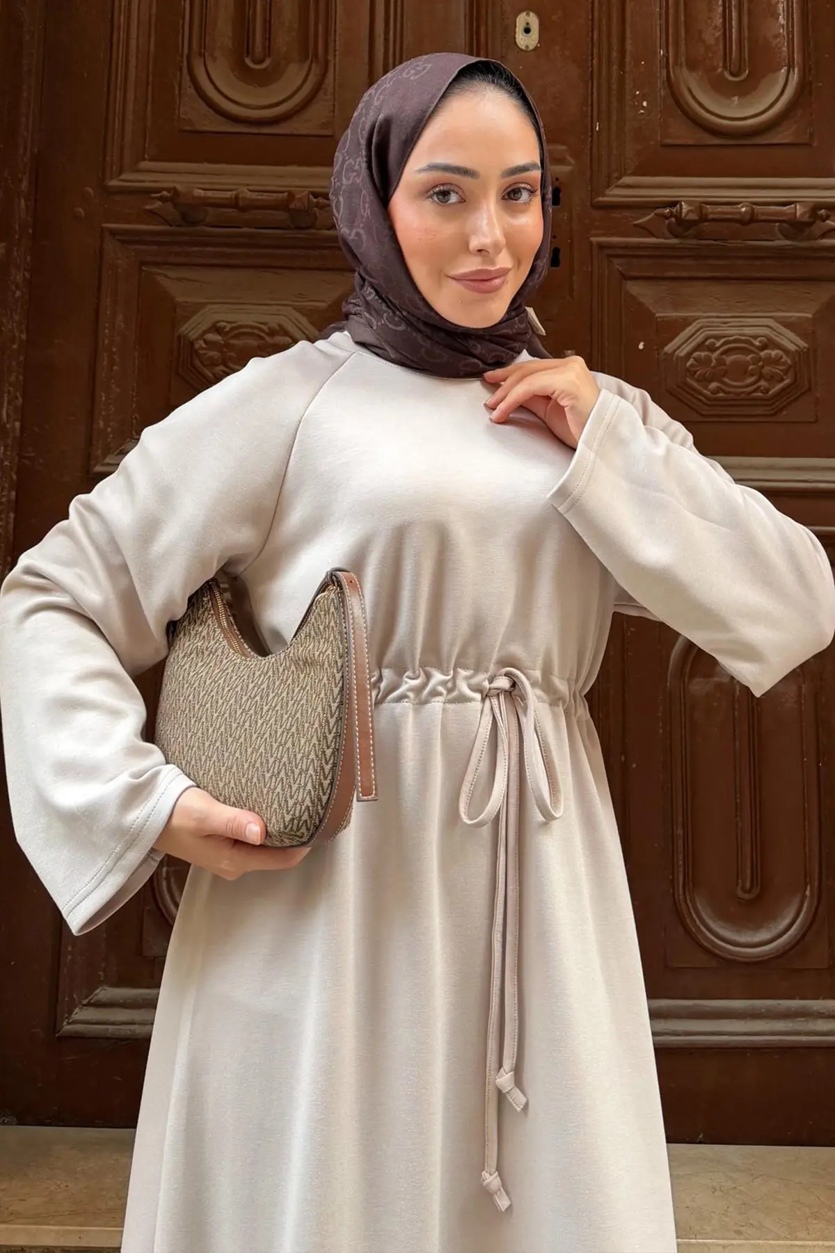 Oysho Hijab Dress-detail