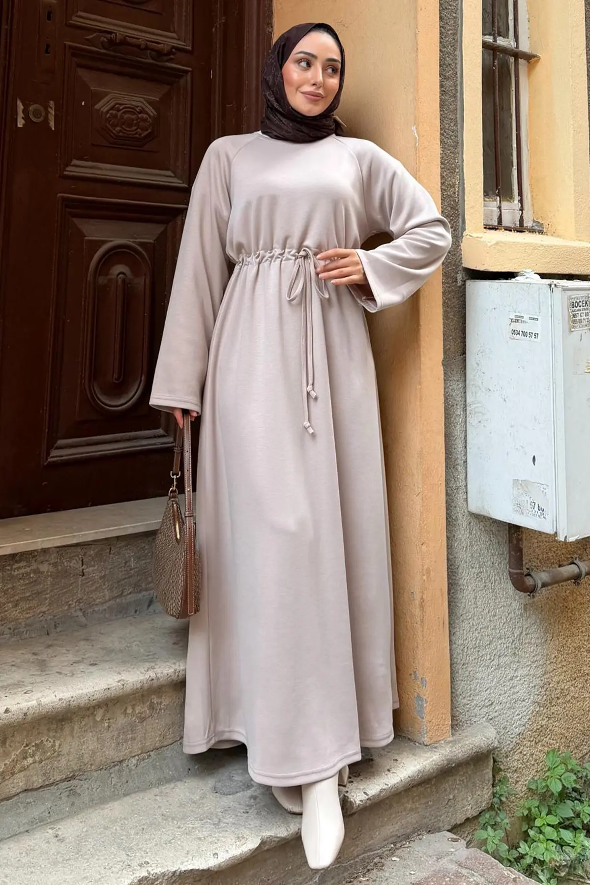 Oysho Hijab Dress-detail