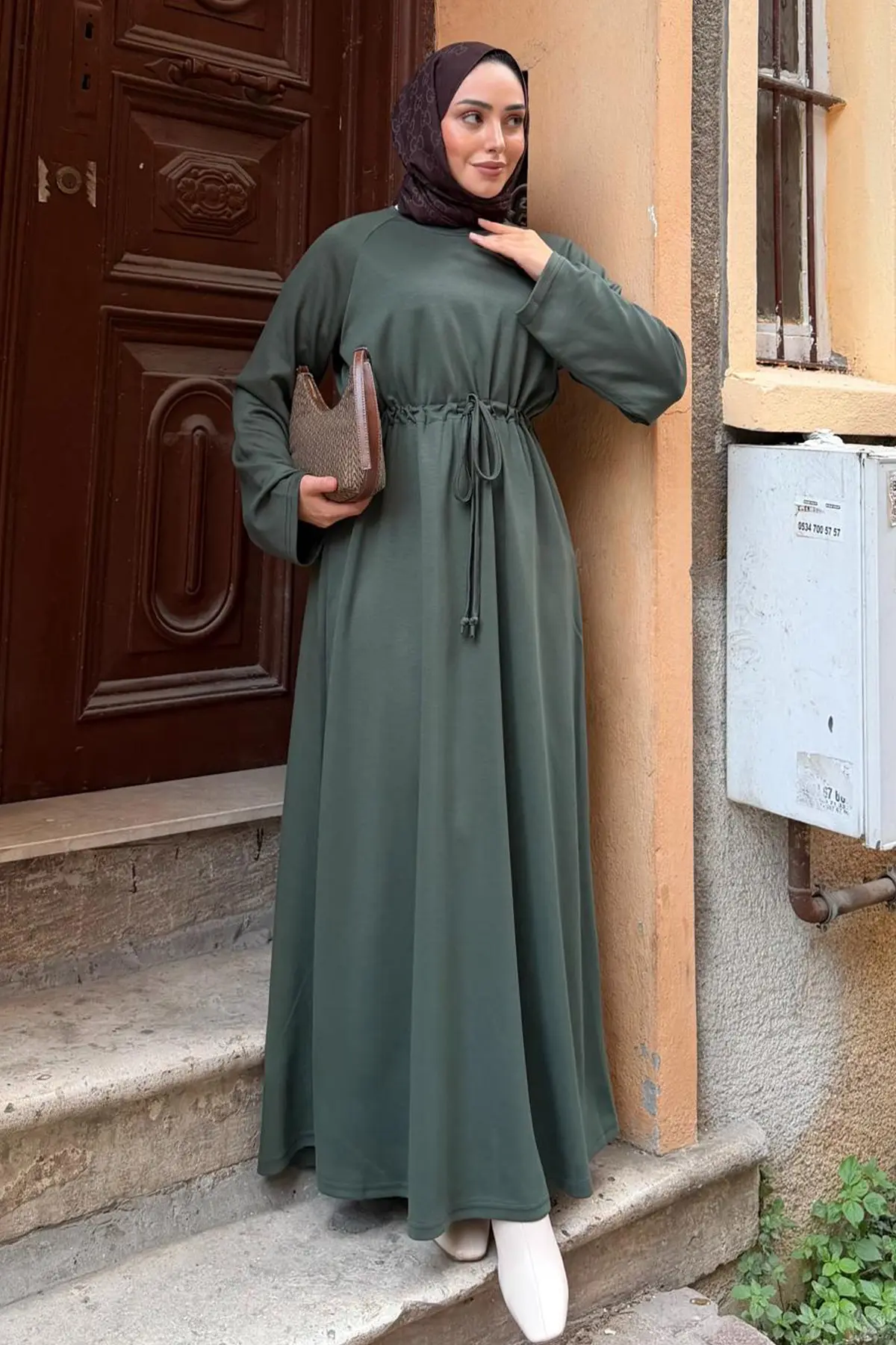 Oysho Hijab Dress-detail