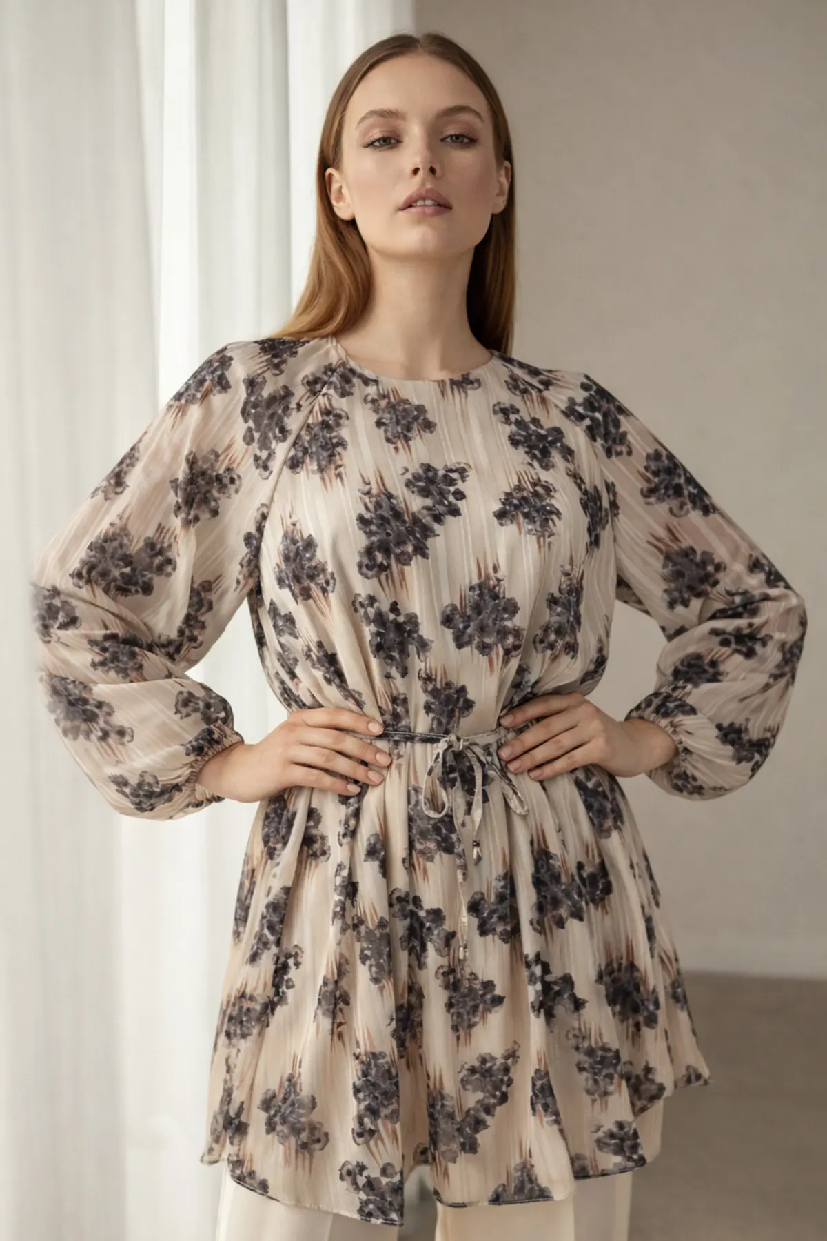 Patterned Balloon Sleeve Chiffon Shirt-detail