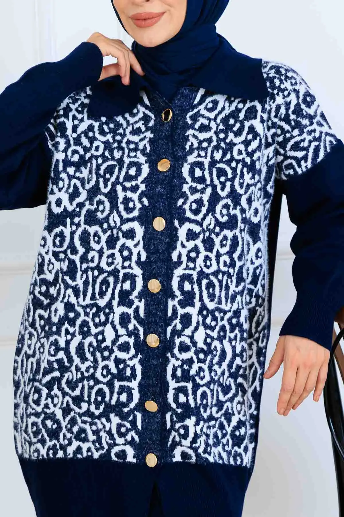 Patterned Button Detailed Knitwear Suit-detail