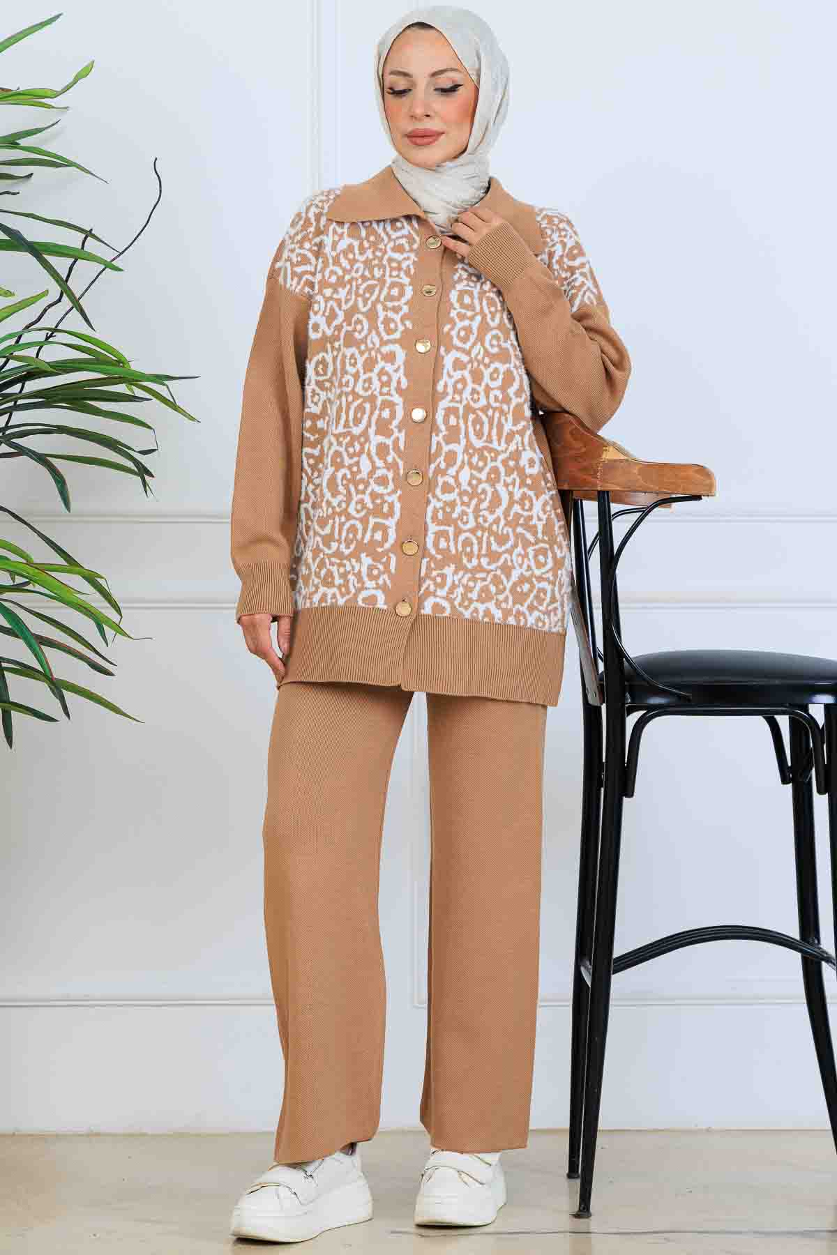 Patterned Button Detailed Knitwear Suit