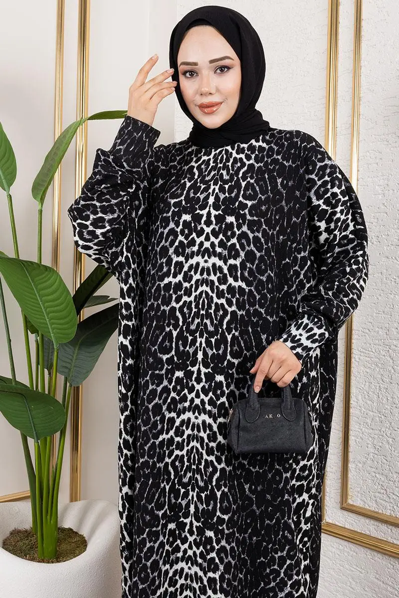 Patterned Crepe Dress-detail