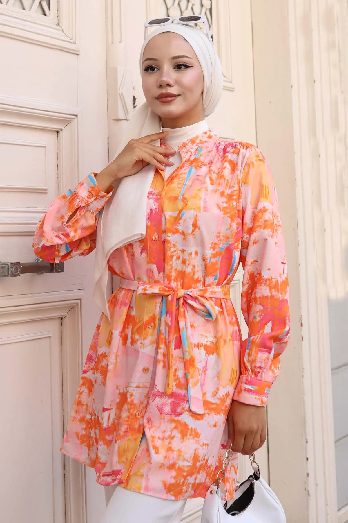 Patterned Hijab Shirt-detail