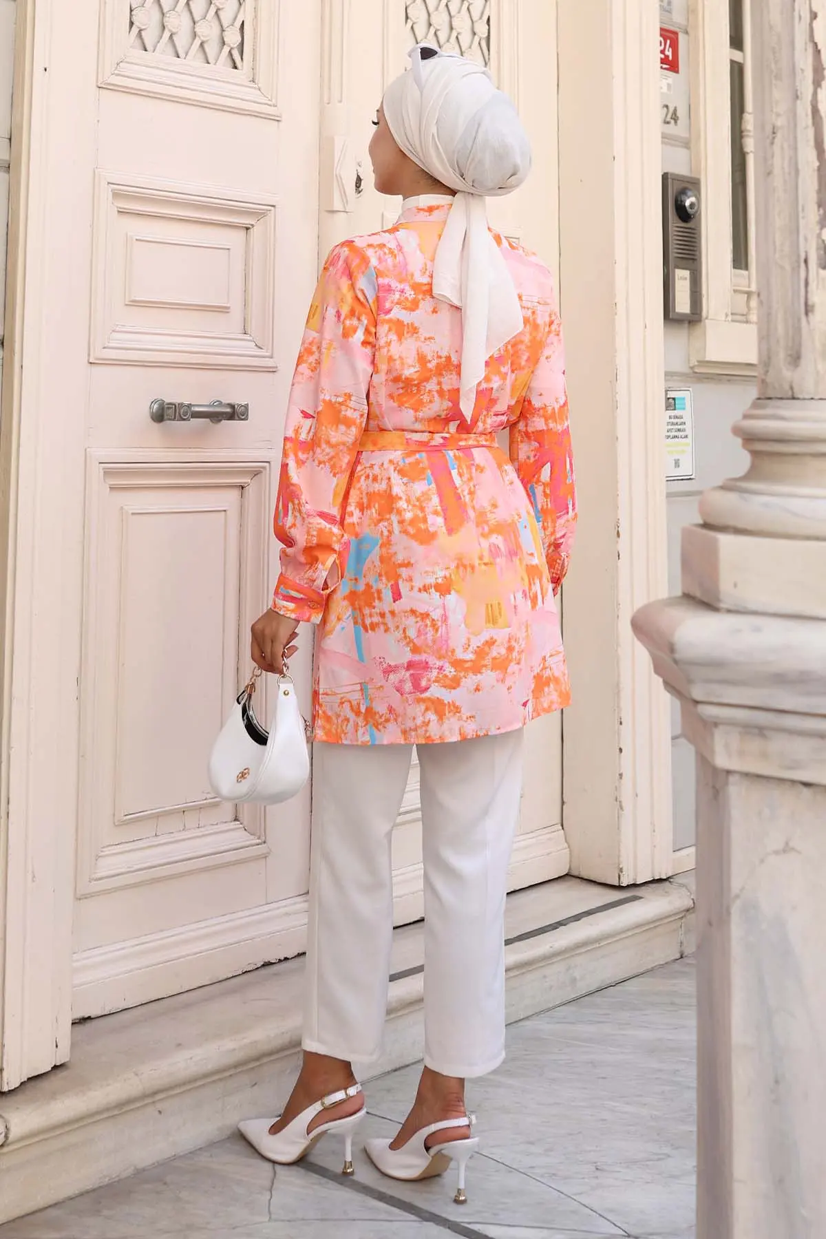 Patterned Hijab Shirt-detail