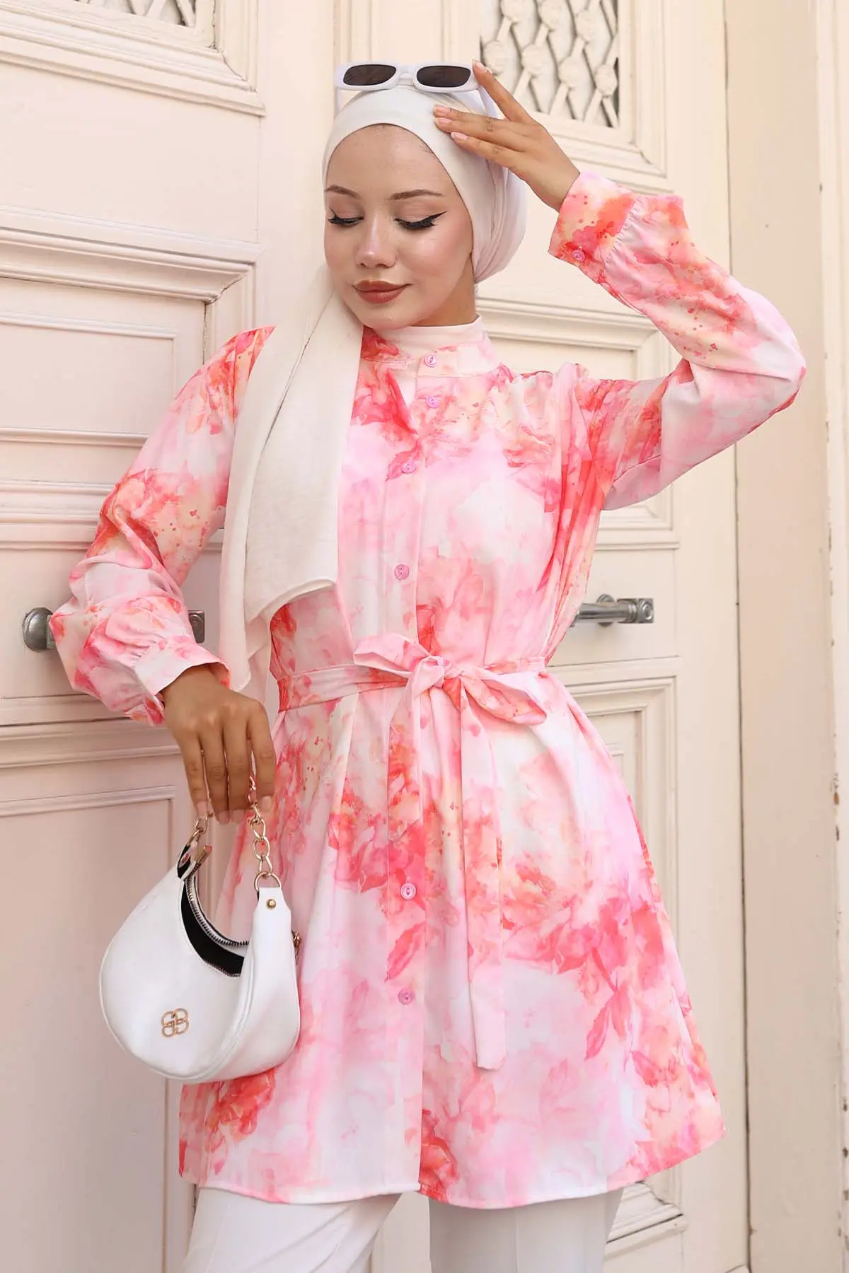 Patterned Hijab Shirt-detail