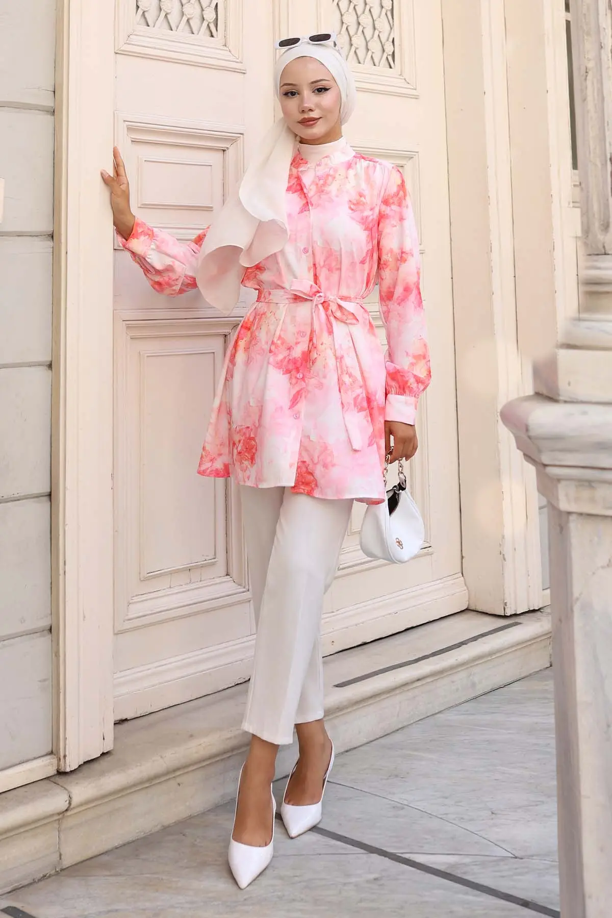 Patterned Hijab Shirt-detail