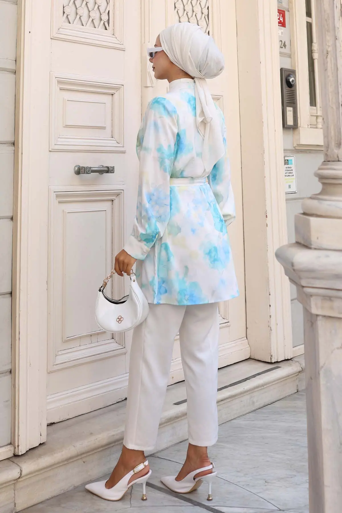 Patterned Hijab Shirt-detail