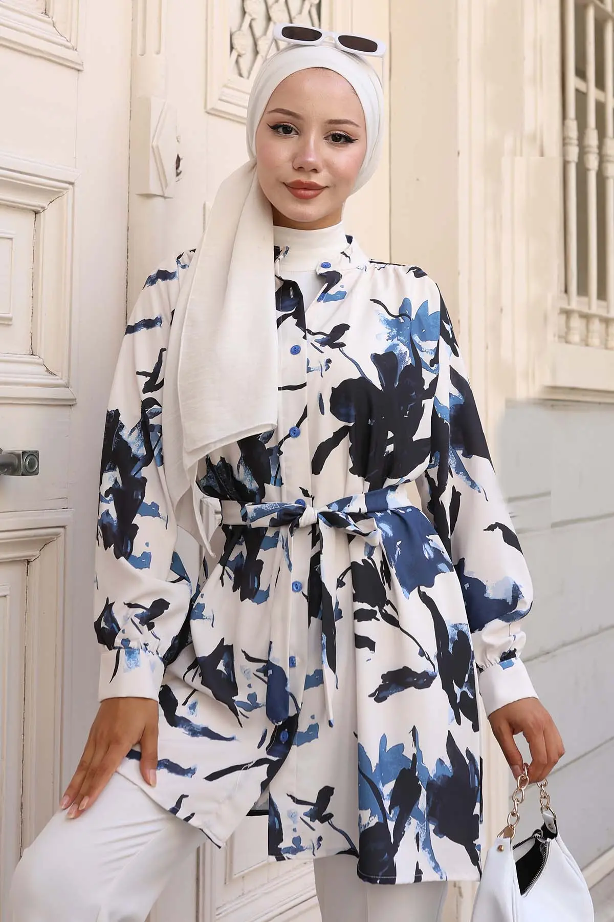 Patterned Hijab Shirt-detail