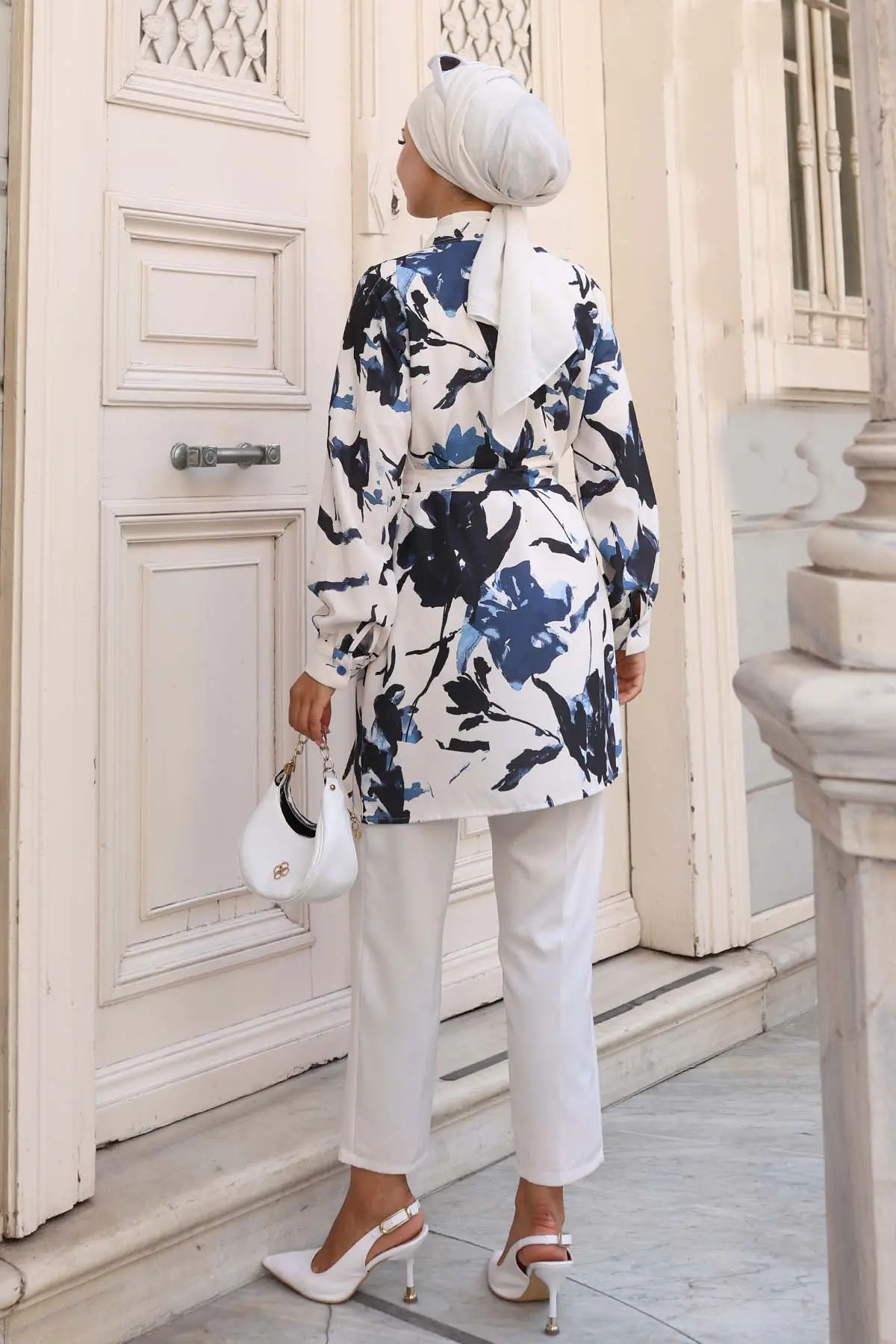Patterned Hijab Shirt-detail