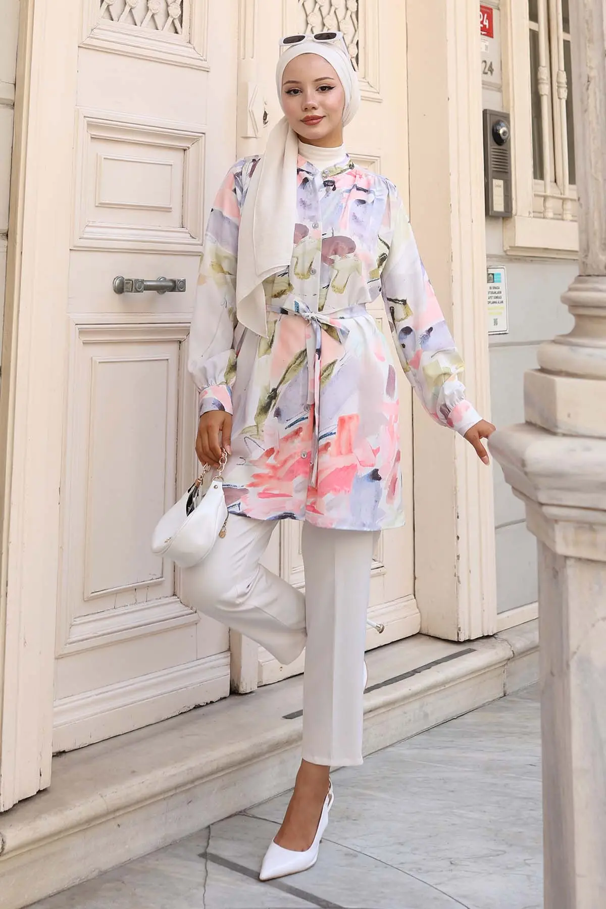 Patterned Hijab Shirt-detail