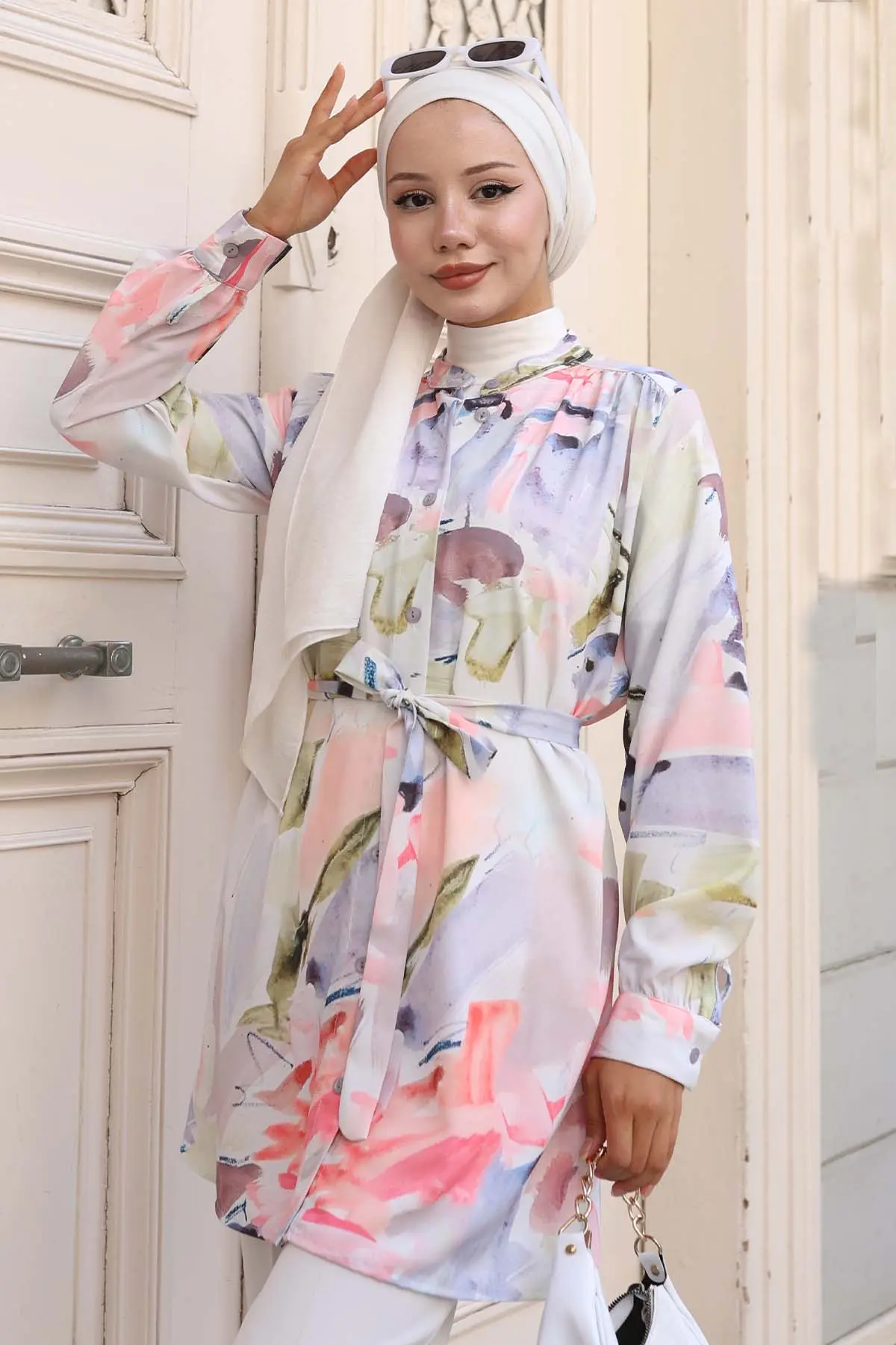 Patterned Hijab Shirt-detail