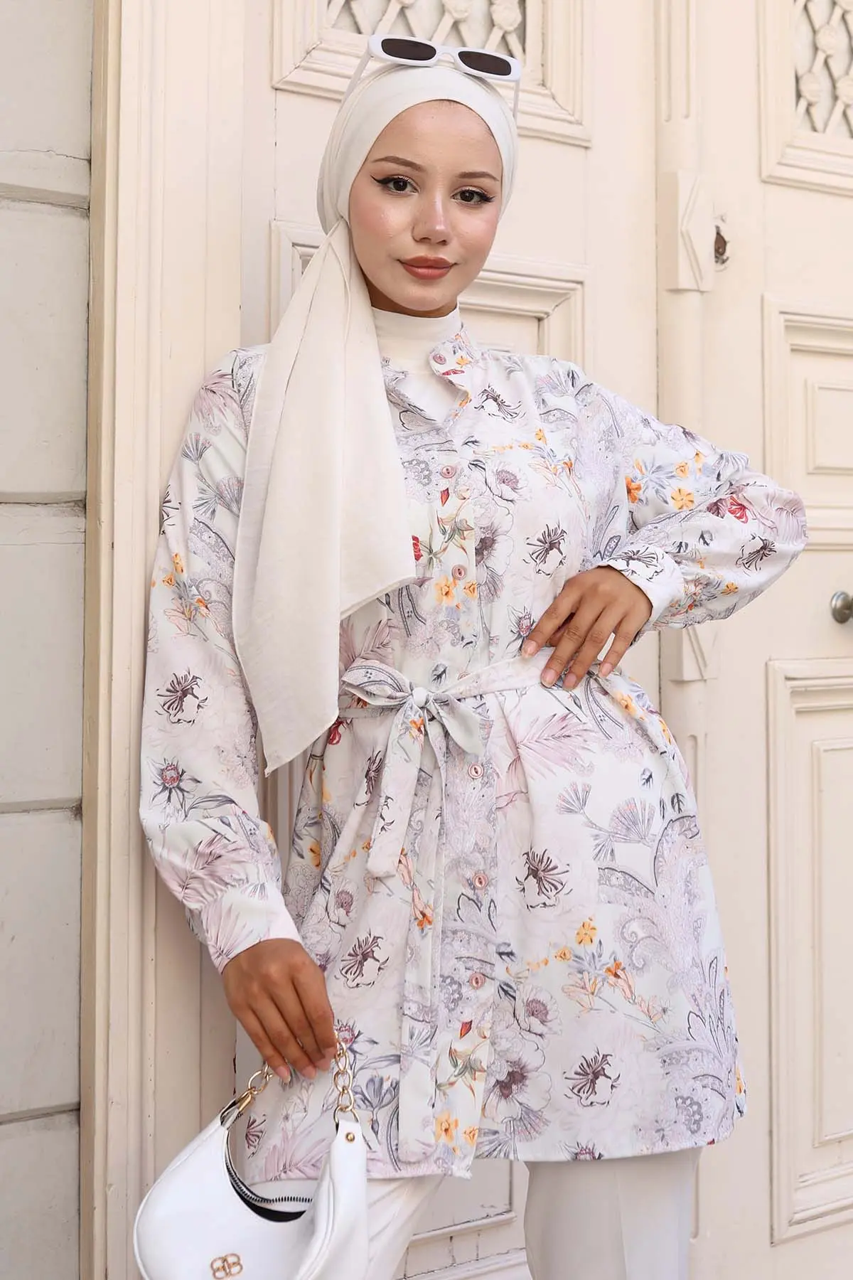 Patterned Hijab Shirt-detail