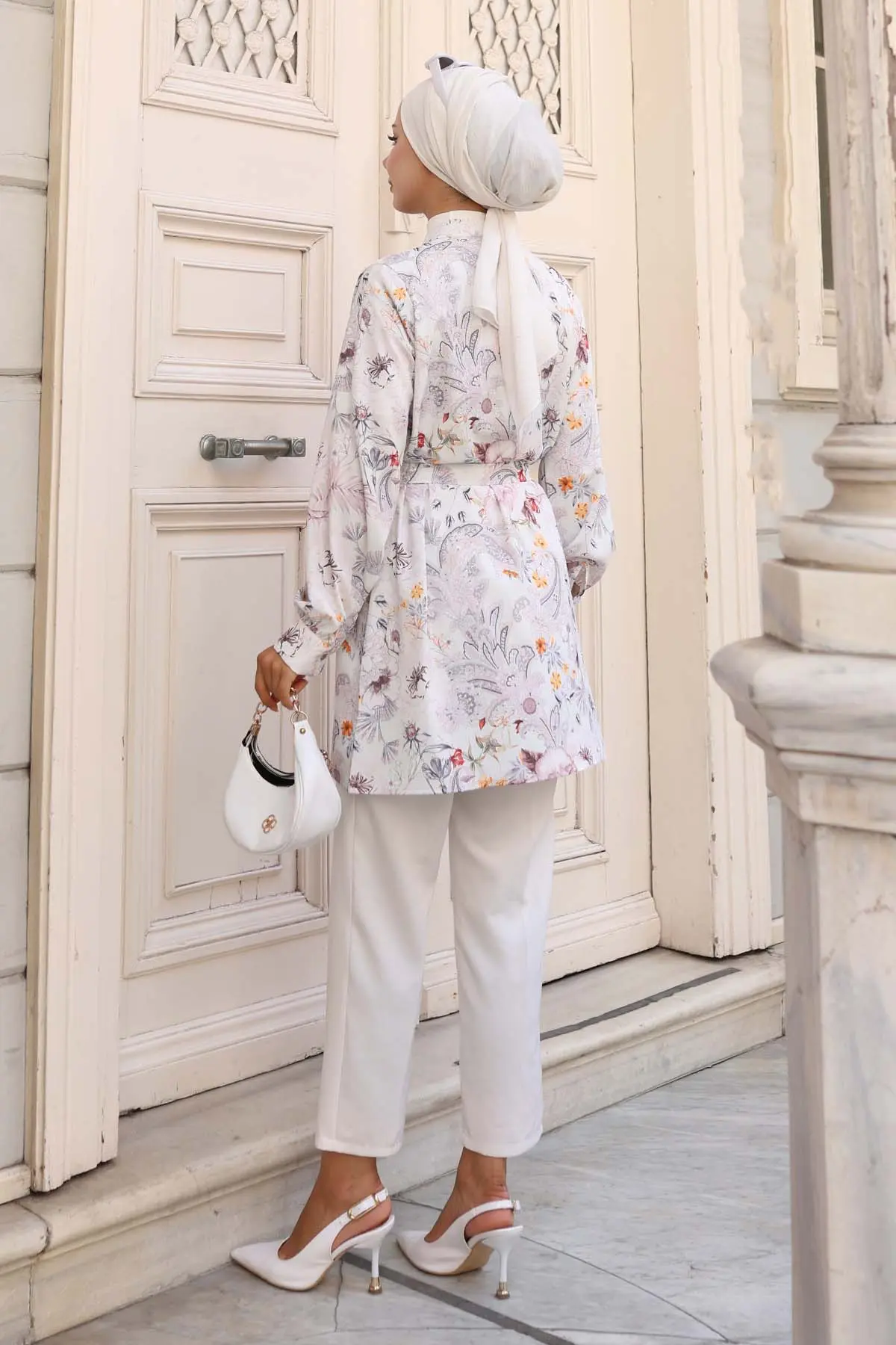 Patterned Hijab Shirt-detail